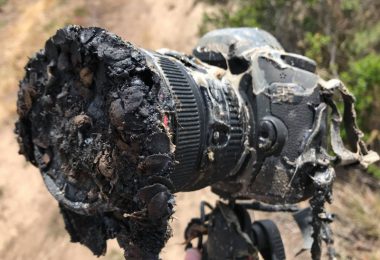 Canon 5DS tan chảy khi ghi lại hình ảnh vụ phóng tên lửa